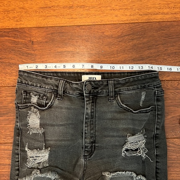 JBD DISTRESSED HIGH LOW SHORTS - Picture 4 of 6